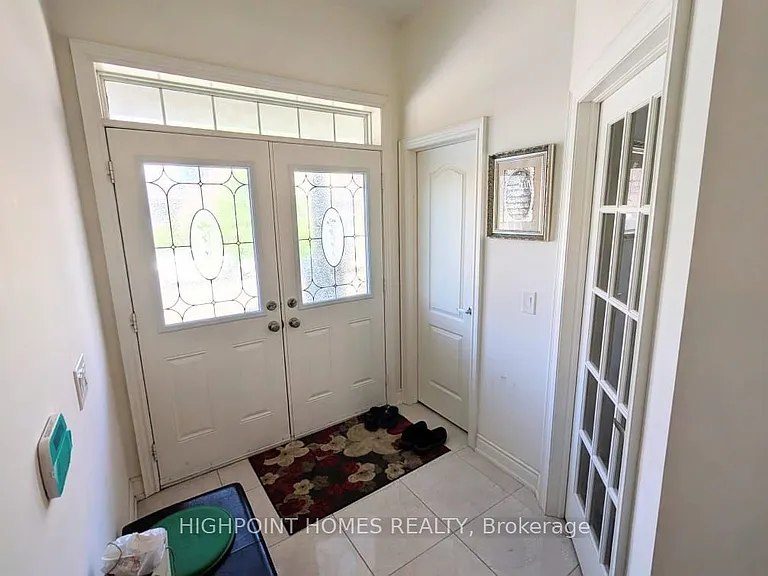 1506 Mendelson Hts #UPPER — Photo 3