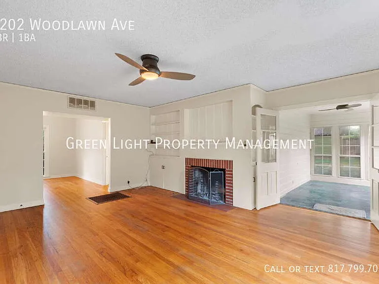 1202 Woodlawn Ave — Photo 21