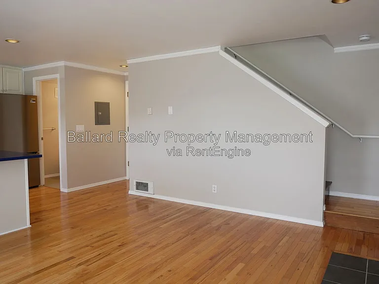 3216 14th Ave W #202 — Photo 8