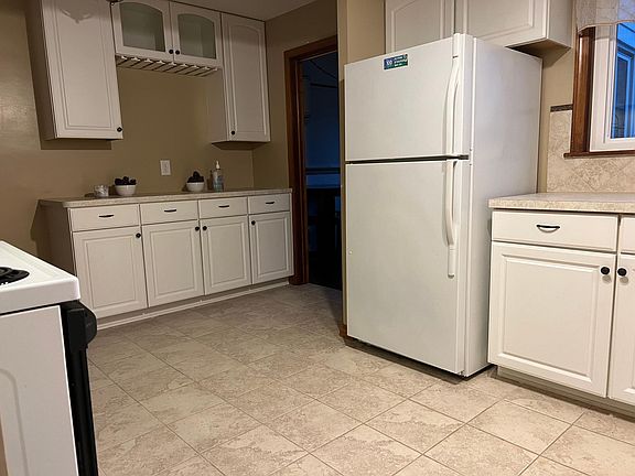 5th image of 6209 Southington Dr