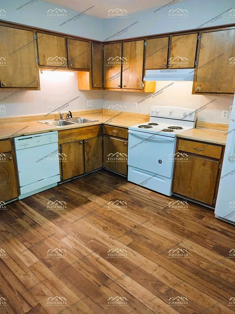 2 bed, 1.5 bath, 1000 sqft, $875 — Photo 4