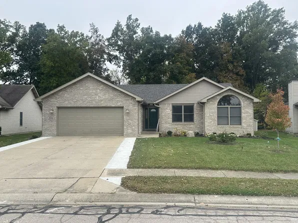 8319 W Ashford Ln, Muncie, IN 47304