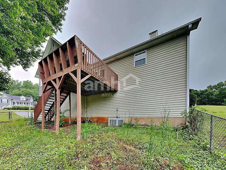 172 Barrington Ln — Photo 18