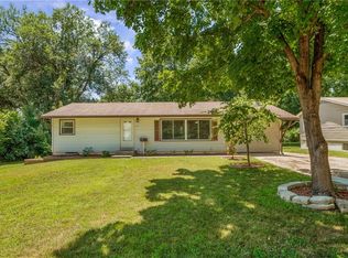 4411 E 138th St, Grandview, MO 64030