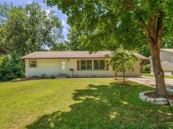 4411 E 138th St, Grandview, MO 64030