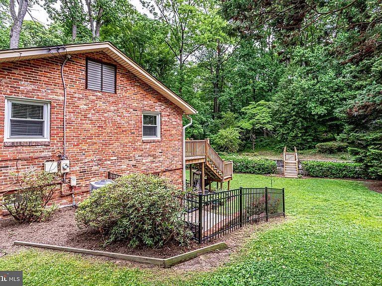5225 Old Dominion Dr — Photo 62