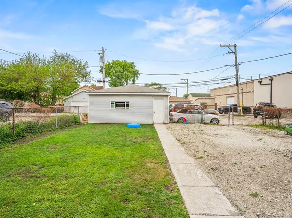 4635 Eberly Ave, Brookfield, IL 60513