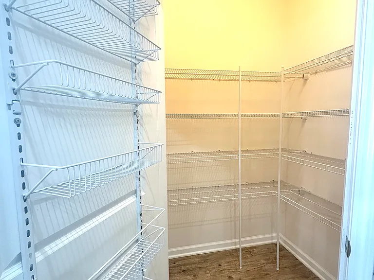 567 Hay Hill Ln — Photo 14