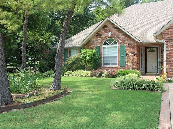 4th image of 2708 Parkwood Ct