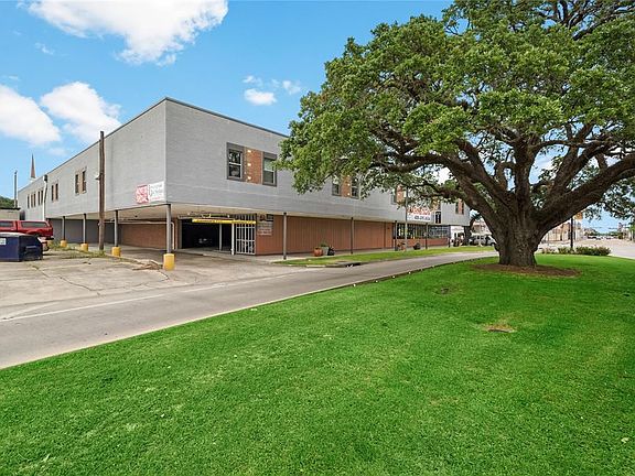 2nd image of 612 W Texas Ave #223