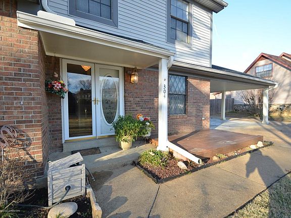 5th image of 304 Clarington Dr