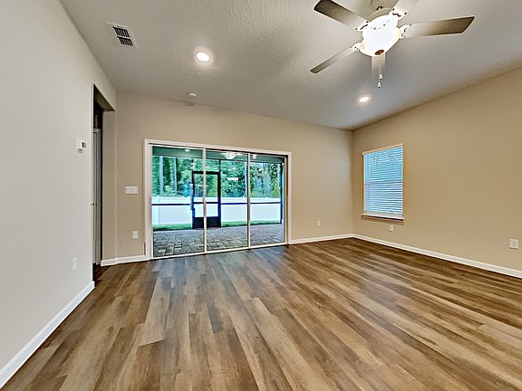 2nd image of 255 Stone Arbor Ln