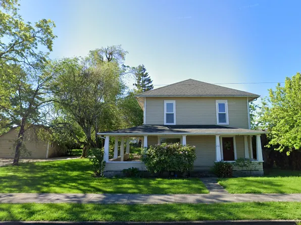 252 Kesling St, Harrisburg, OR 97446
