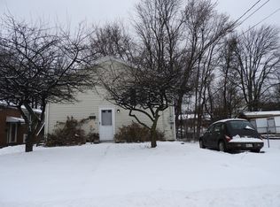 668 Central St, Manchester, NH 03103