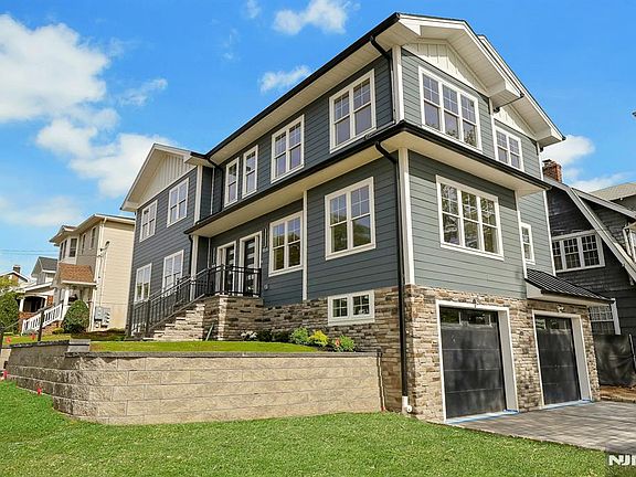 3rd image of 30 E Centre St #32
