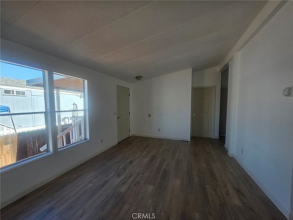 3rd image of 80 E Dawes St Space 3