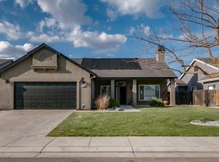 6529 Graybark Ln, Hughson, CA