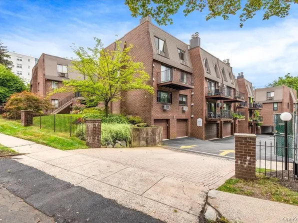 492 N Broadway Avenue #28, White Plains, NY 10603