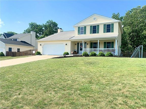 2nd image of 3975 Stonegate Dr