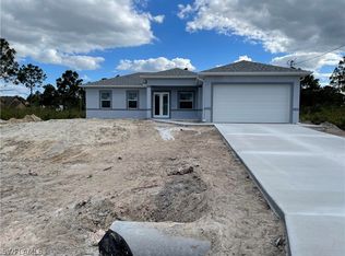 2605 20th St W, Lehigh Acres, FL 33971