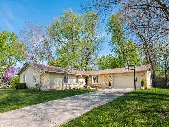 8318 Tanager Ln, Indianapolis, IN 46256