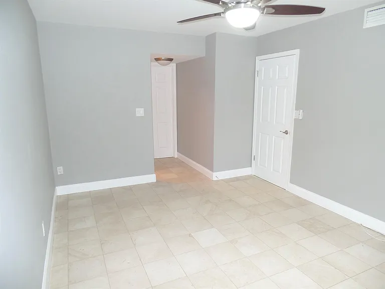 2881 N Oakland Forest Dr #112 — Photo 12