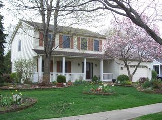 2466 Kingsley Dr, Naperville, IL 60565