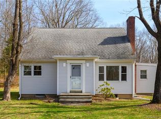 9 Lantern Dr, Newtown, CT 06470