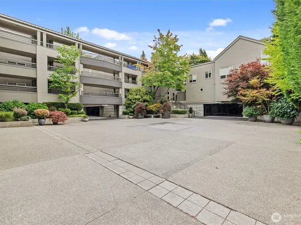 501 Kirkland Avenue #303, Kirkland, WA 98033