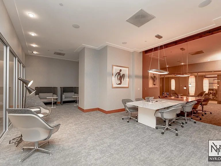 20 West St #18B — Photo 32