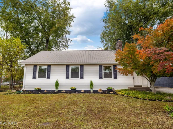 1907 Crest Rd, Maryville, TN 37804