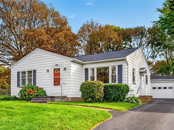 793 Westchester Ave, Rochester, NY 14609