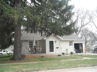 602 Superior St, Emmetsburg, IA 50536