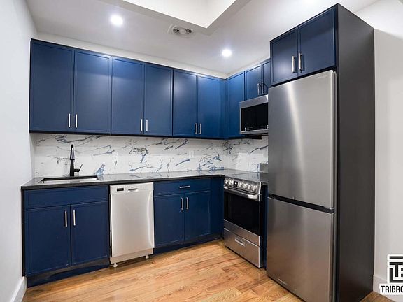 3rd image of 119 Maujer St #3D