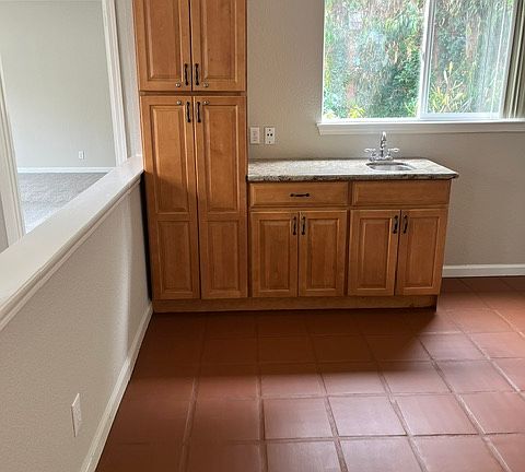 4th image of 9 Marea Ave #C