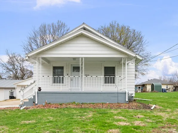 1516 Lake St, Kewanee, IL 61443