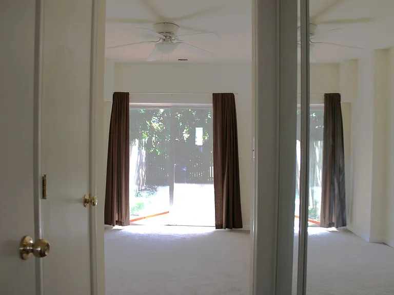 564 Race St — Photo 10