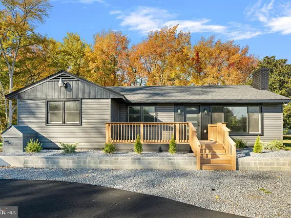 273 Acorn Ln, Dover, DE 19901