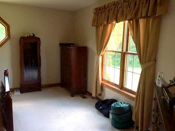 4th image of 333 Golfview Dr