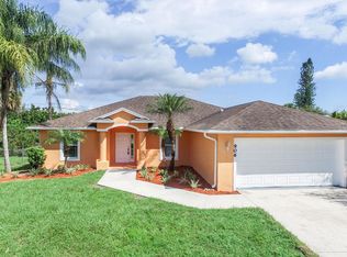 906 Saeger Ave, Fort Pierce, FL 34982