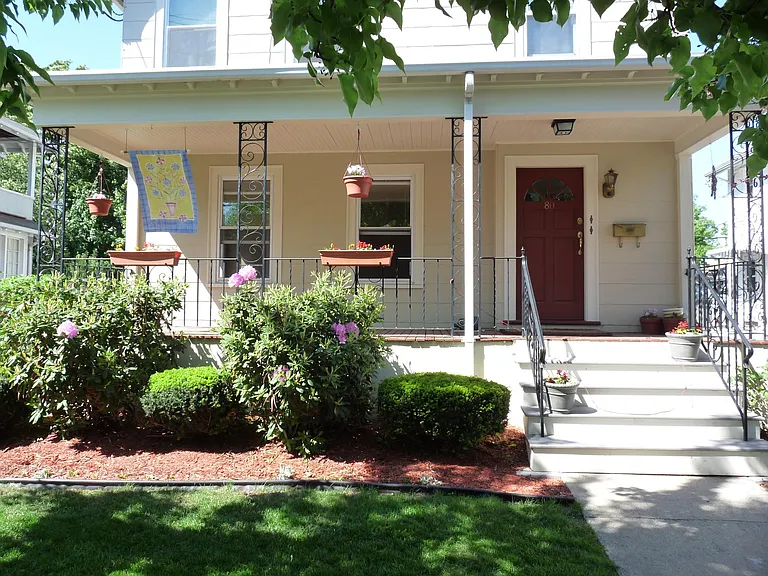 80 Magoun Ave #1 — Photo 12
