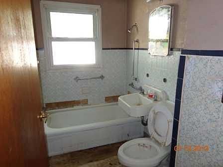 5th image of 709 S Kenmore St
