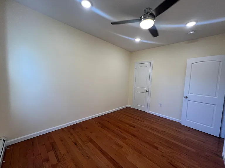 255 Lafayette Pl #3E — Photo 6