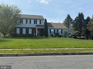 108 Sage Dr, Sinking Spring, PA 19608