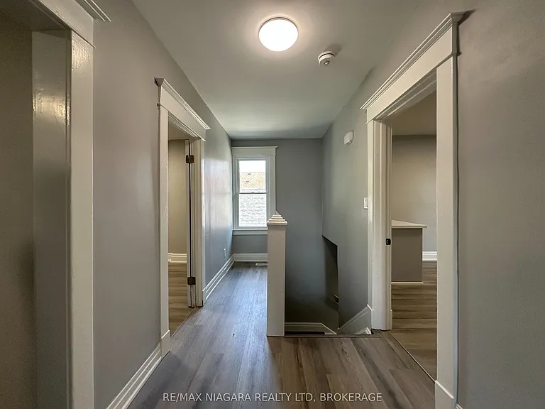 27 Water St #B — Photo 7
