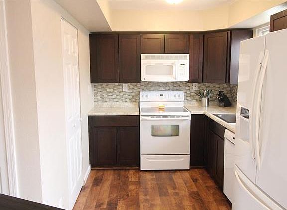 4th image of 5128 Sheila Dr