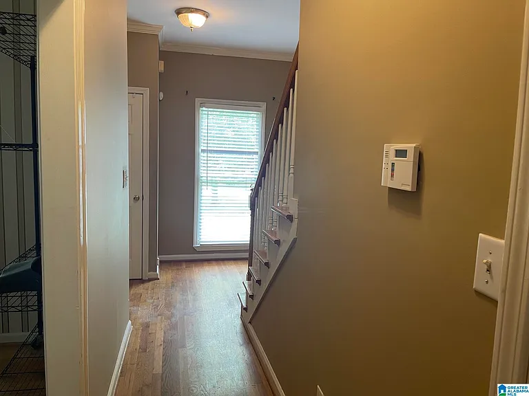 1727 Ashwood Ln — Photo 8