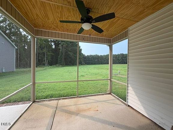 4th image of 127 Big Pine Rd