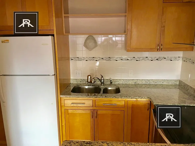 14 Commonwealth Ct #14 — Photo 6