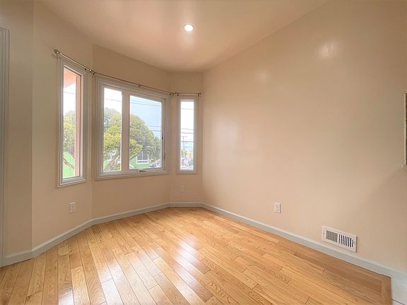 3rd image of 79 Bruno Ave